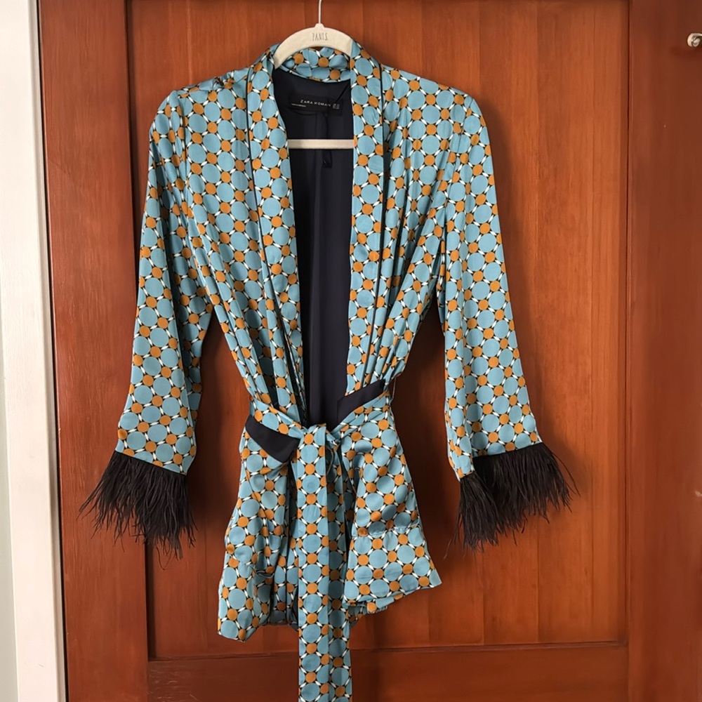 Zara satin blazer with feather cuffs Sz XS